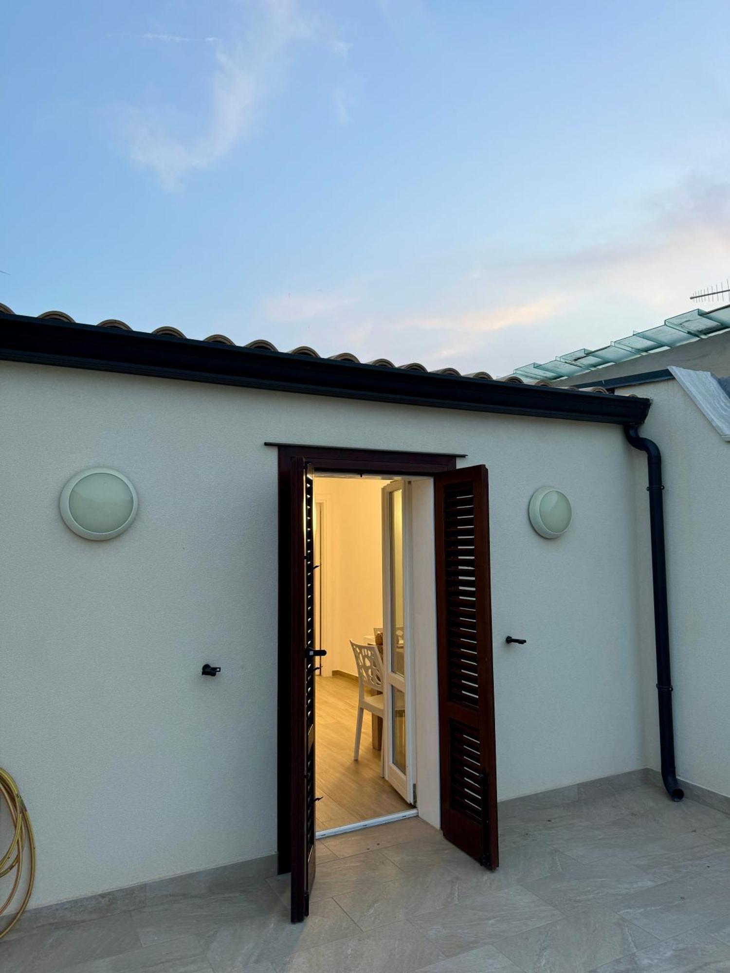 Terrasini Center Apartments Eksteriør bilde