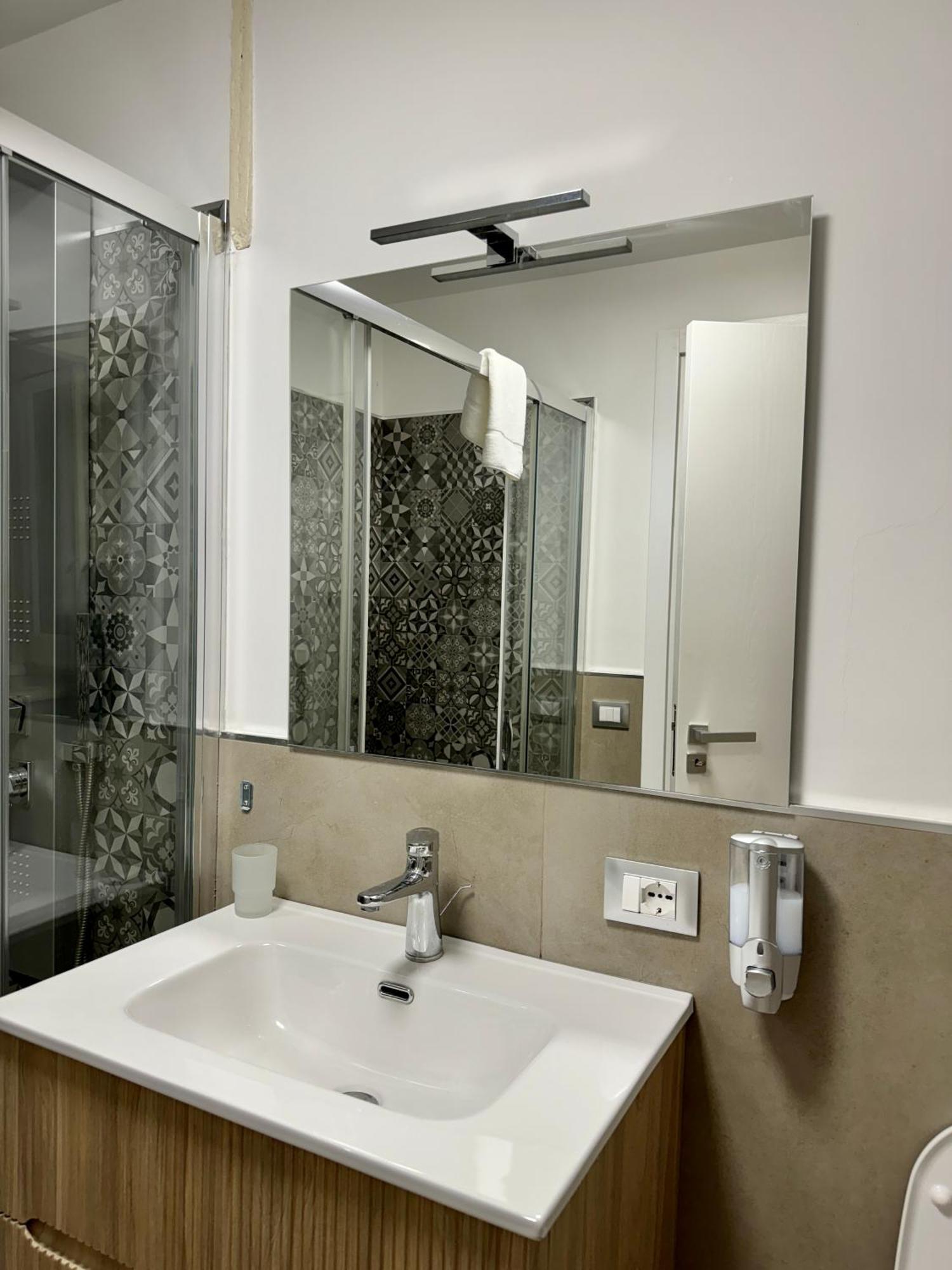 Terrasini Center Apartments Eksteriør bilde